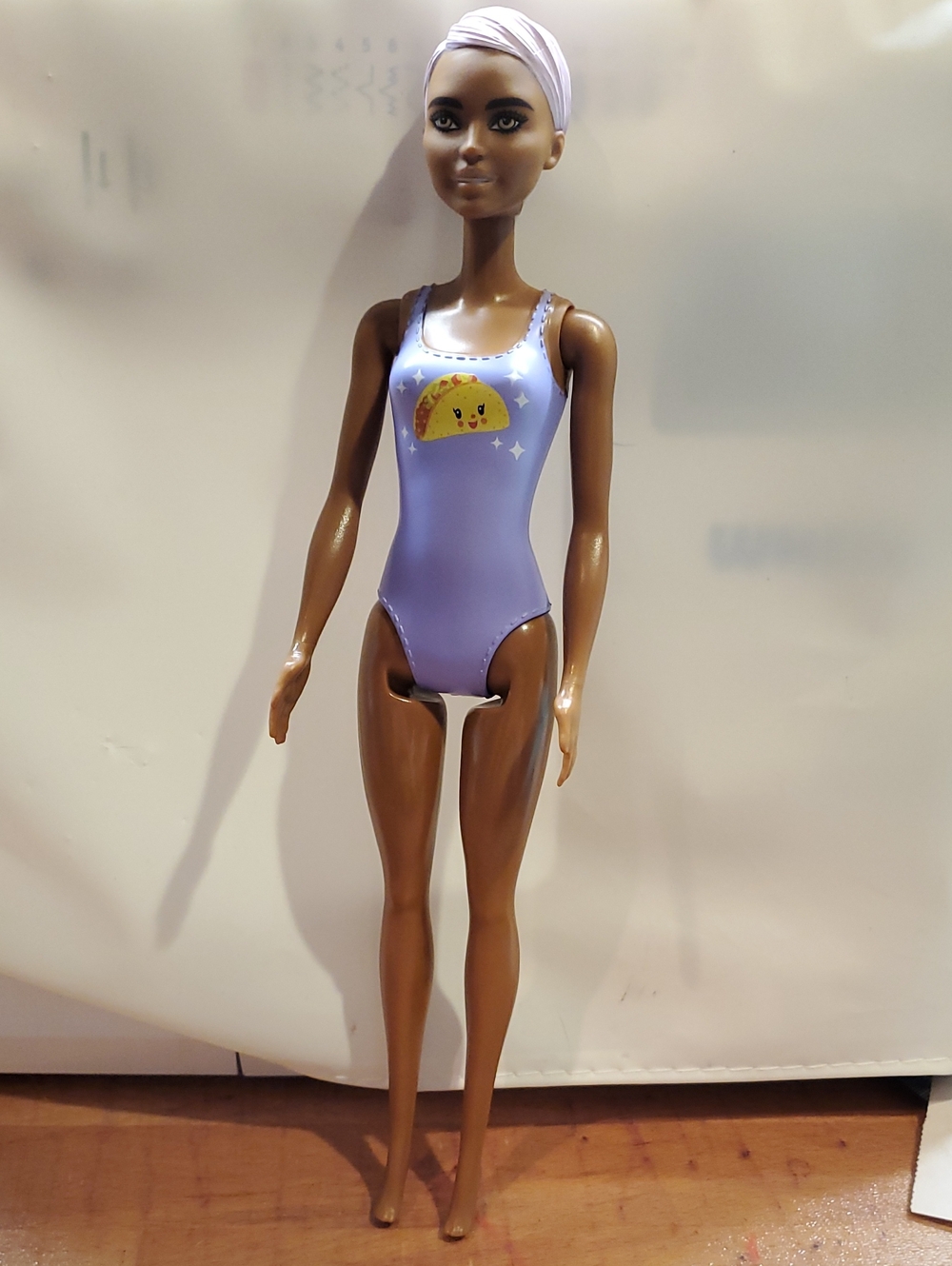 Free - Barbie Colour Reveal Taco Doll